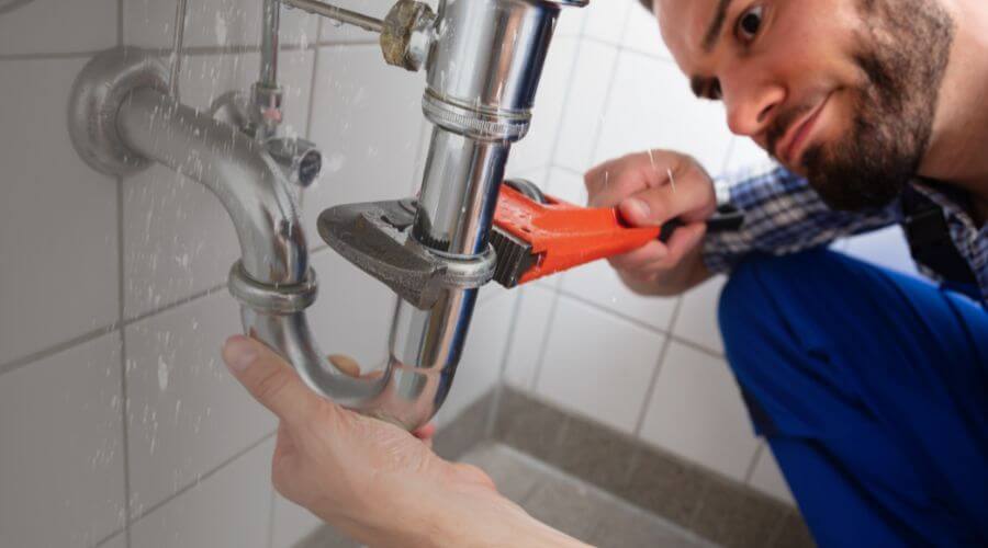 Professional same day plumber services in Celeste, TX